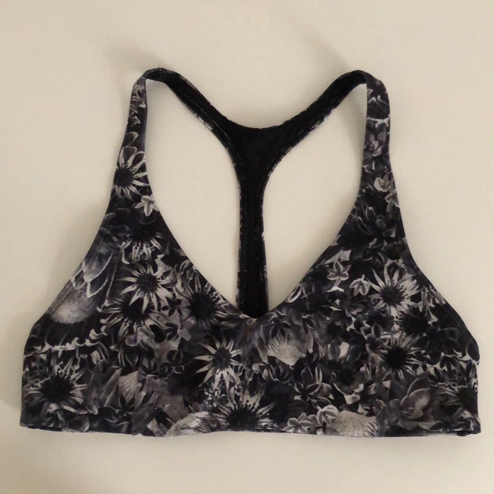 Lululemon Rare Daisy Print Sports Bra Size 4